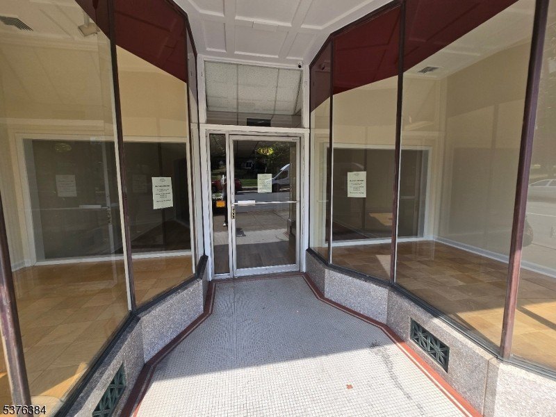 Remodeled Retail Space on Spring
