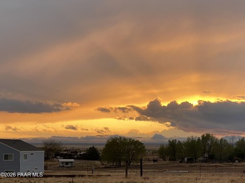 Land in Paulden, Arizona