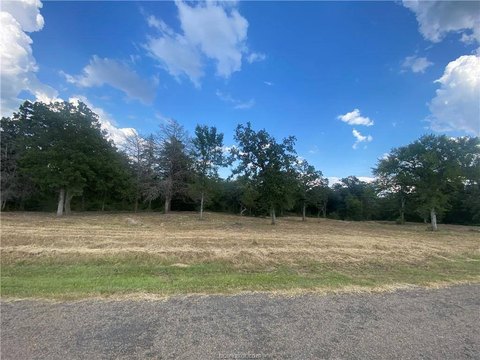 Residential Land in Kings Oaks