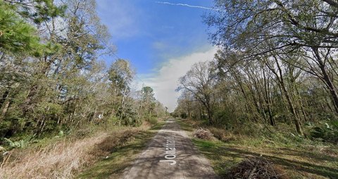 South-Facing Residential Acreage Lot