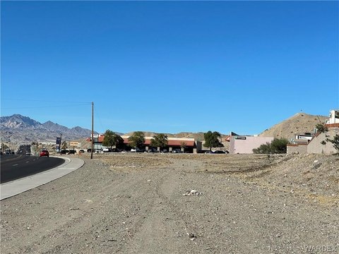 Commercial Land on Highway 95