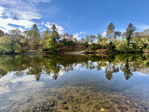 Land, Grants Pass, OR