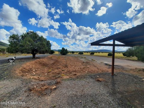 72 Acres in Seligman, Arizona