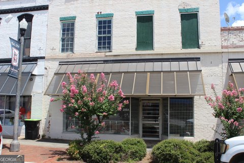 Downtown Montezuma Retail/Office Building