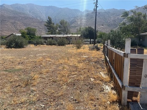 Cabazon Land on Maxine Avenue