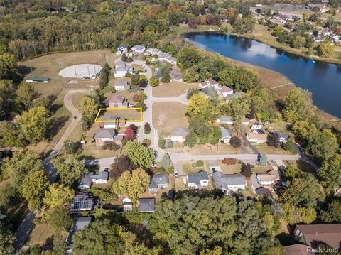 Residential Lot in Waterford Township