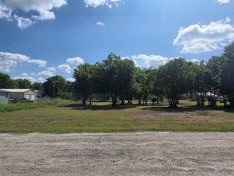 LAND - Mart, TX