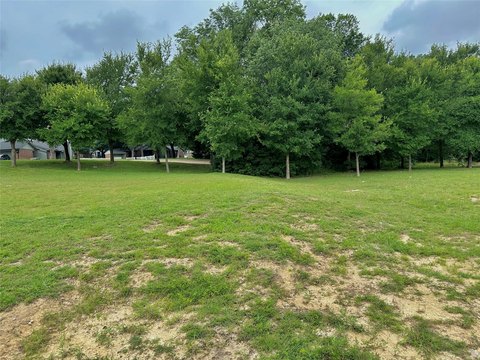 LAND - Garland, TX
