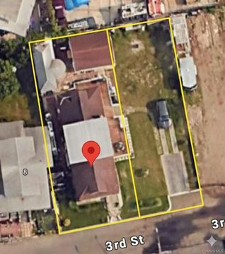 Vacant Land in Rosedale, NY