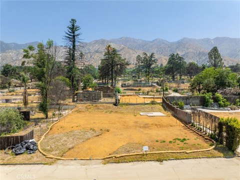 Land, Altadena, CA