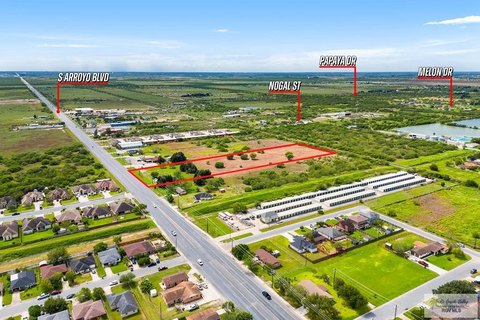 Commercial Lot on Paredes Line
