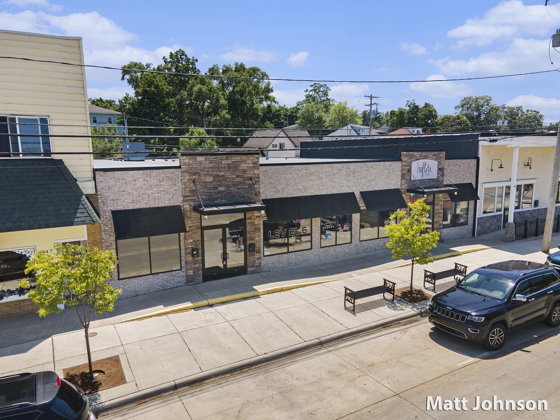 Prime Lakeshore Drive Commercial Space