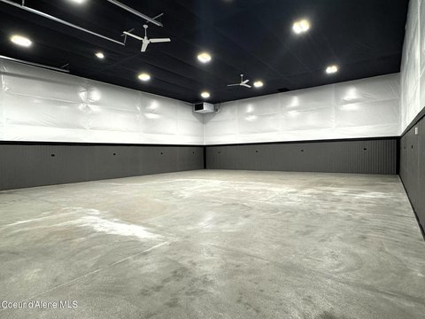 Coeur d'Alene Land with Building