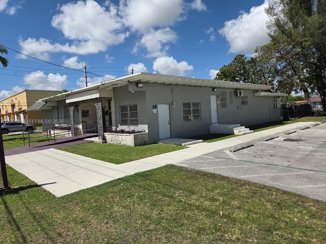 Florida City Commercial Building Lease