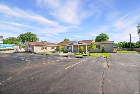 Multi-Tenant Retail Property
