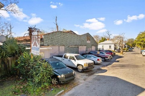 Commercial Lot on E 38th