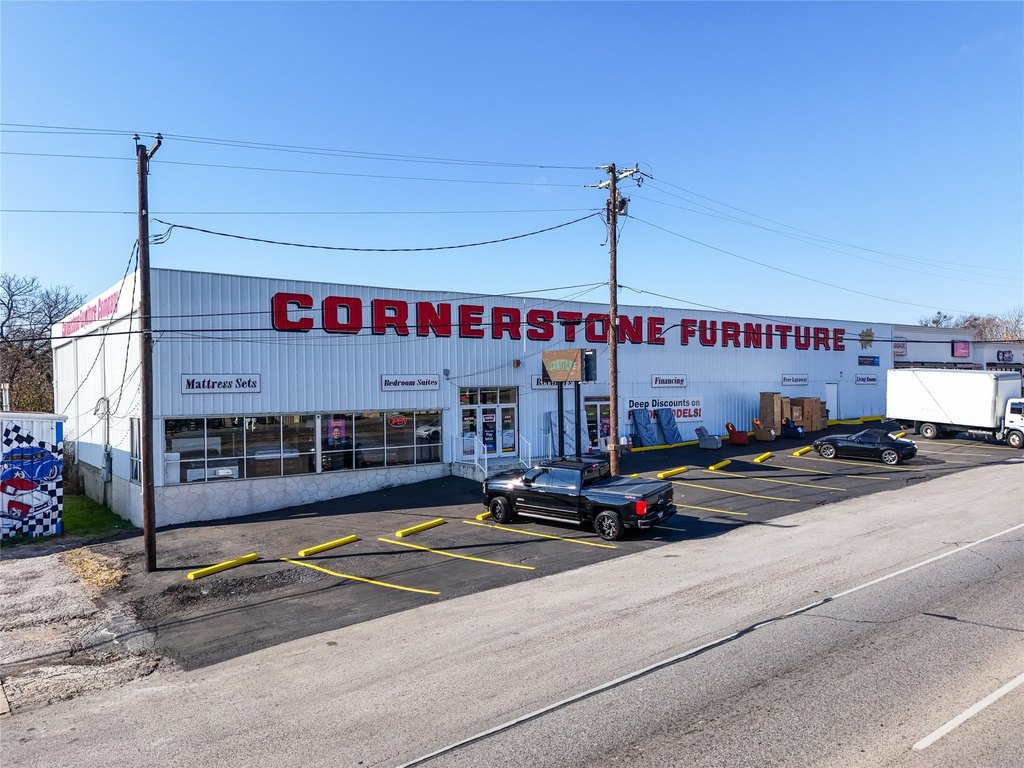 2615 Jacksboro Hwy, River Oaks, TX 76114