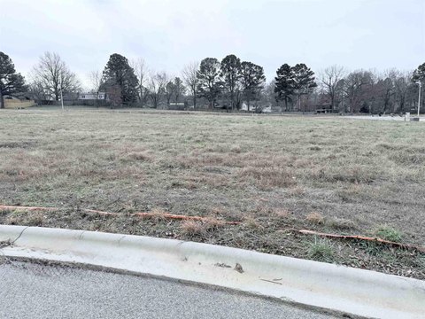Residential Lot in Creekwood Addition