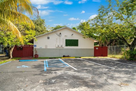 Duplex with Two Spacious Units