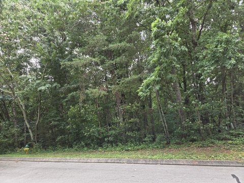 LAND - Athens, TN