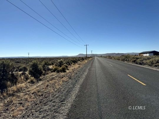 32.91 Acres in Christmas Valley