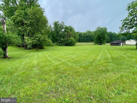 Land, AMISSVILLE, VA