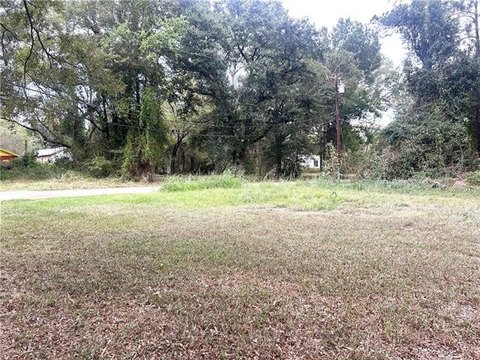 Vacant Land Near Downtown Hammond