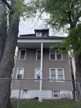 Three-Unit Income Property in Chicago