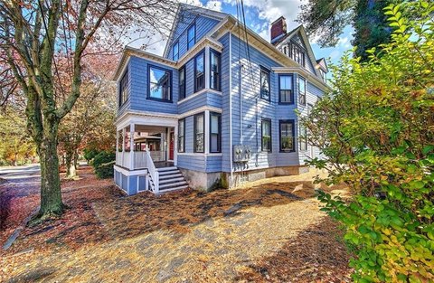 Renovated Multi-Family in College Hill