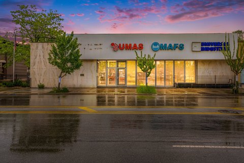 Chicago Retail/Office Space Available