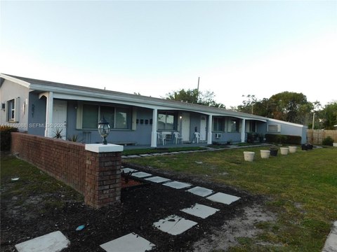 Fort Lauderdale Fourplex Near Beach