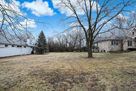 LAND - Willowbrook, IL