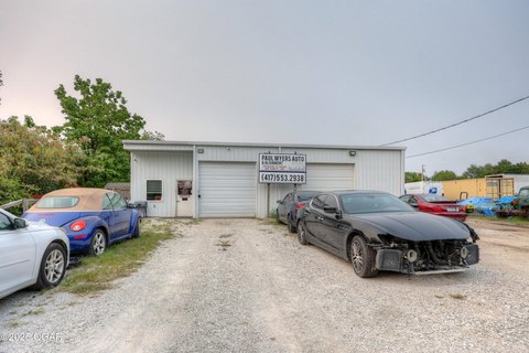 Versatile Live-Work Property in Joplin