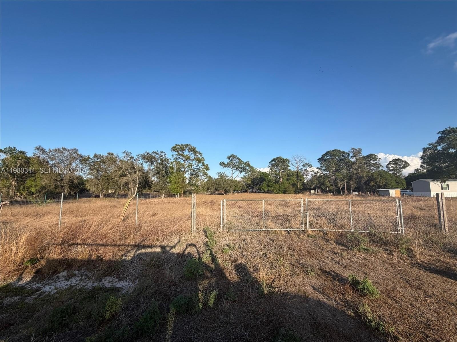 Spacious Fenced Lot in Clewiston