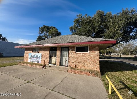 Lafayette Retail Space For Rent