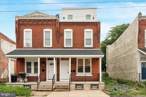Renovated Duplex in Belmont Section