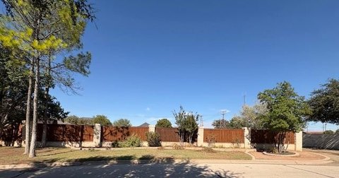 Residential Land in Mira Vista