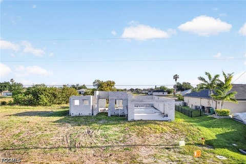 Cape Coral Canal Lot