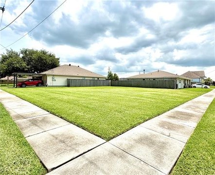 LAND - Chalmette, LA