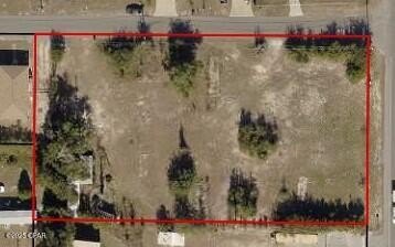 Corner Buildable Lot in Springfield