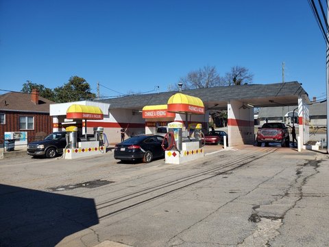 Self-Serve Car Wash with Automatic Touch-Free