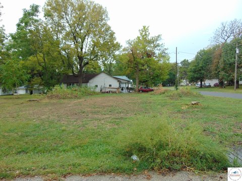 LAND, No Home, Clinton, MO