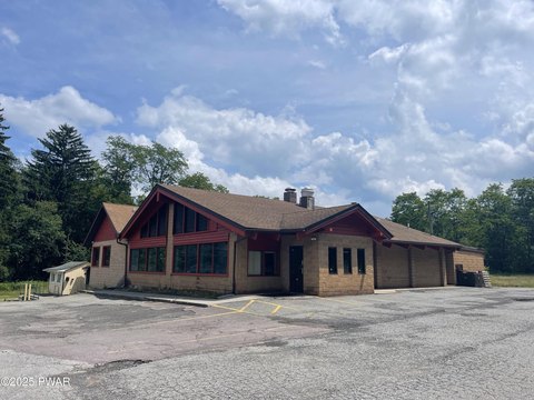 Lake Ariel Commercial Opportunity