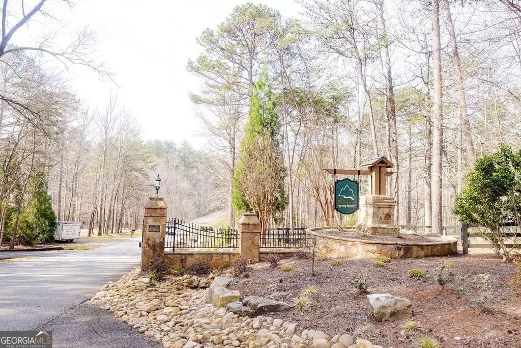 Land in Gated Mountain Community