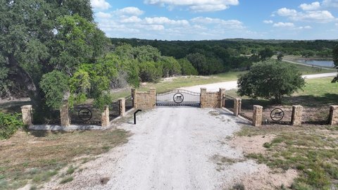 Working Cattle Ranch with Metal Shop