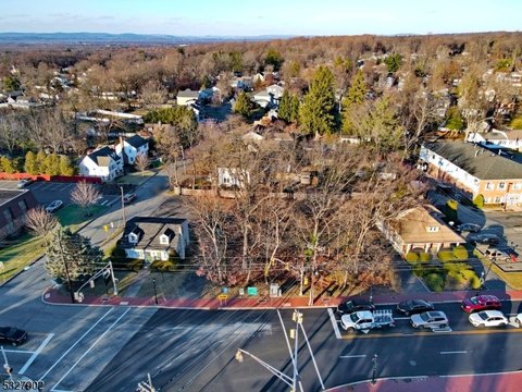Land in Roseland Boro