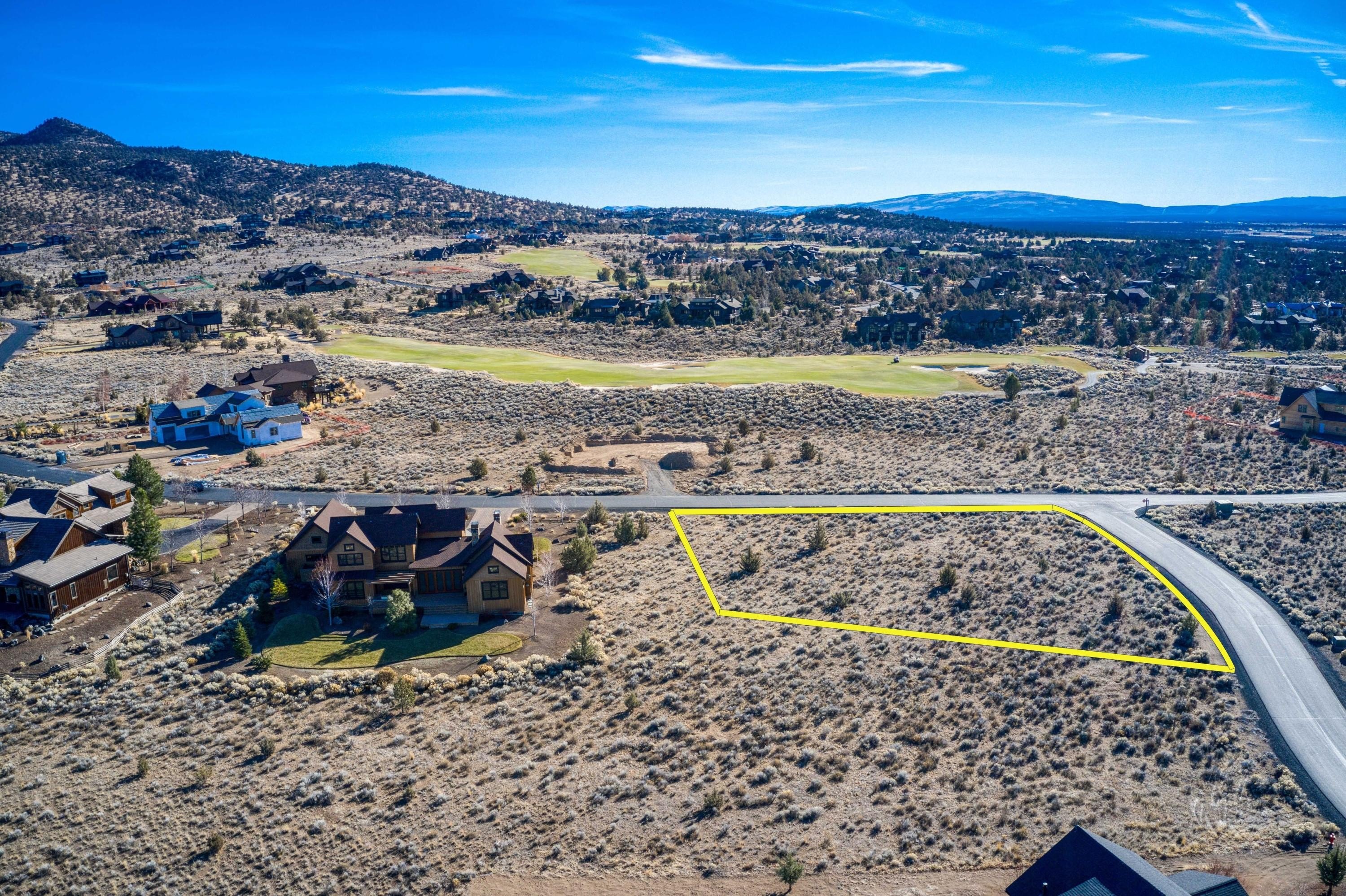 Powell Butte Homesite with Mountain Views