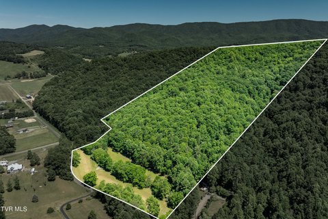 Unrestricted Land Near Mountain City