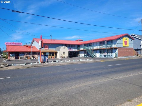 Red Apple Inn and Cafe