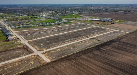 Land, Huxley, IA